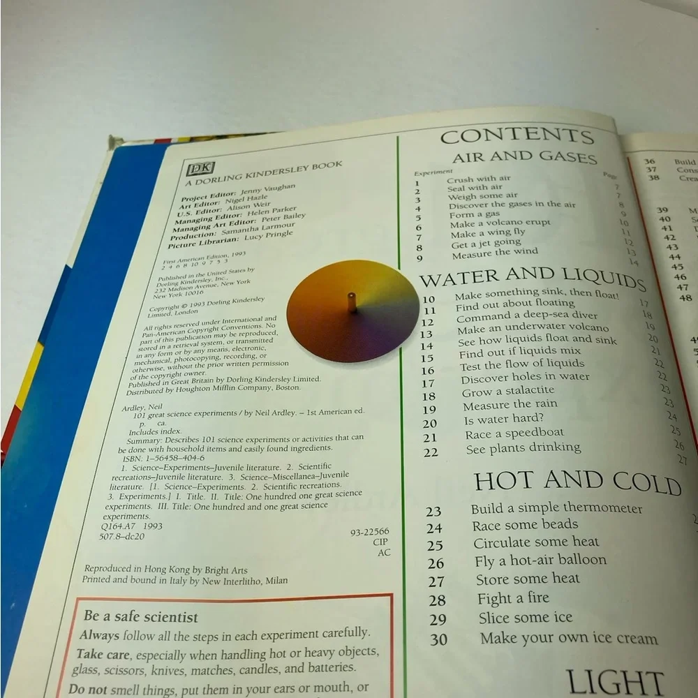 101 Great Science Experiments by Neil Ardley - Colorful Illustrated Book
